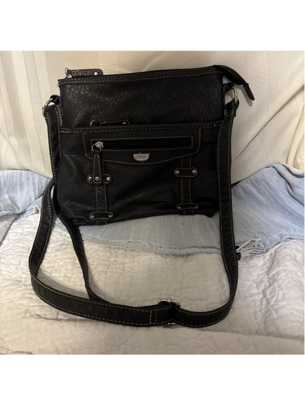 Strada Crossbody Purse With Lots Of Pockets And Zip Compartments